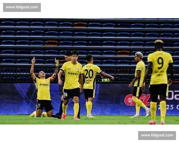 帕拉西奥斯一传一射定乾坤 武汉三镇客场 2-1 逆转深圳新鹏城